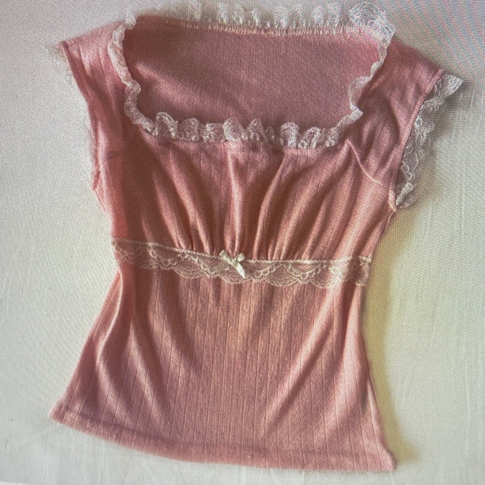 Elegant Pink Lace Trimmed Women's Top